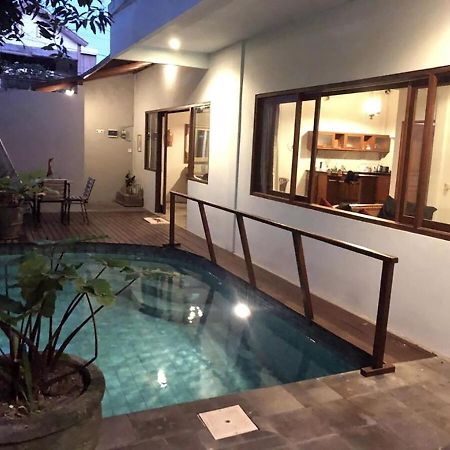 Shishi Bali Villa Seminyak Buitenkant foto