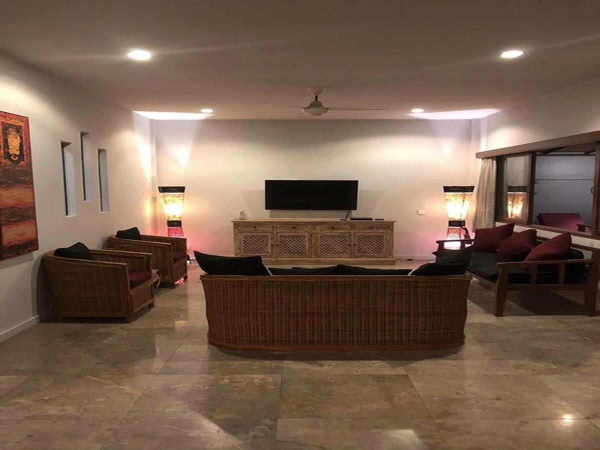 Shishi Bali Villa Seminyak Buitenkant foto