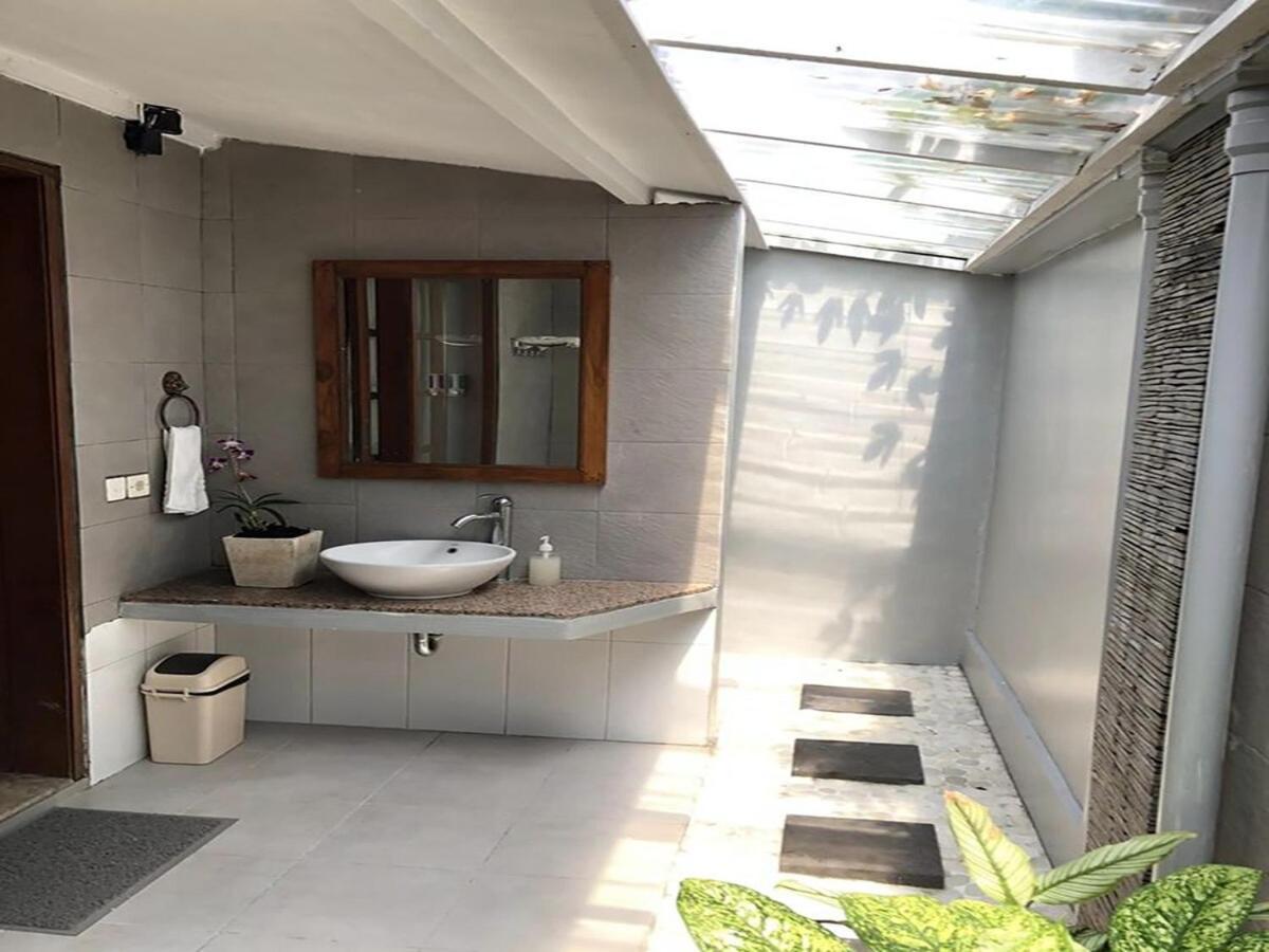 Shishi Bali Villa Seminyak Buitenkant foto